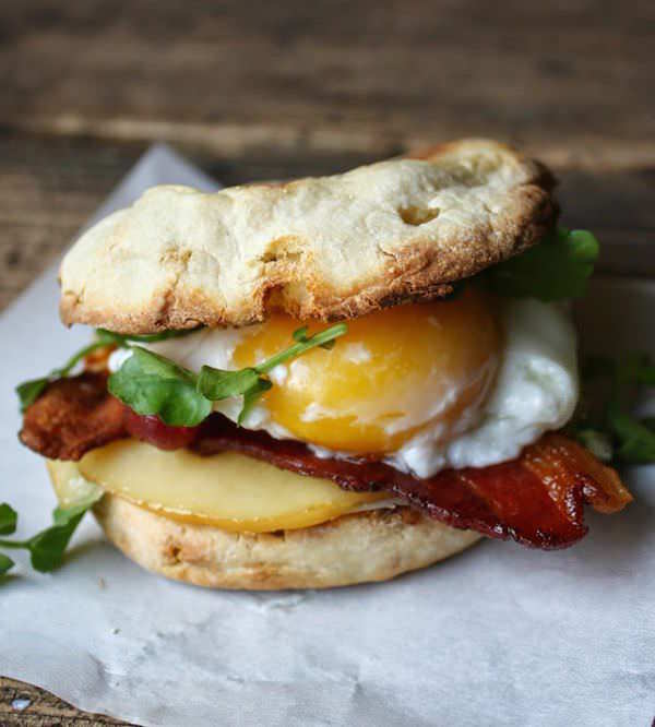 Bacon-Egg-Smoked-Gouda-Breakfast-Sandwich