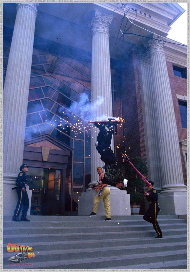 behind-the-scenes-back-to-the-future-30_800x1147.jpg Behind the scenes back to the future 30 800x1147