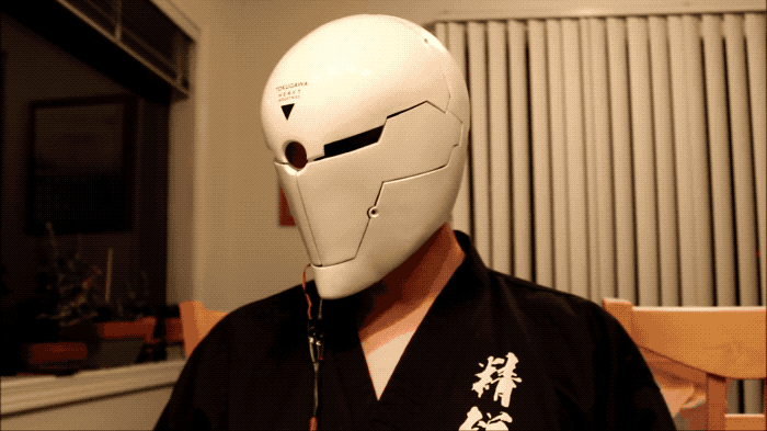 Mgsのキャラクター グレイフォックスの自動開閉マスクを作っちゃった人